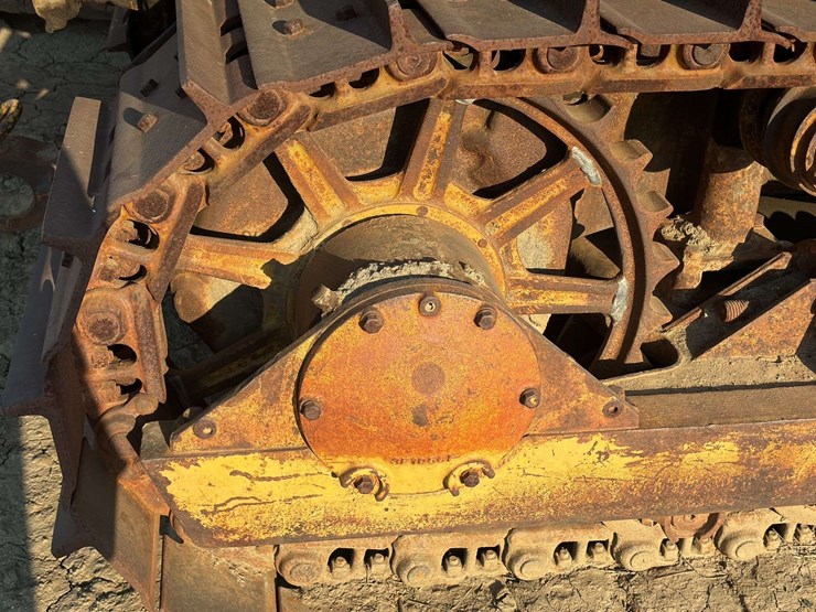 caterpillar-d6-image-17