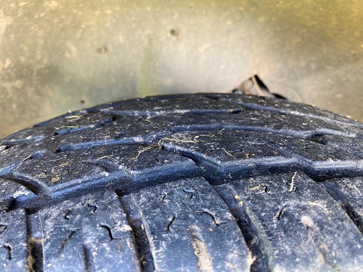 #1599-•-2000-chevy-silverado-1500-extended-cab-pickup-truck-(has-wi-title)-image-11