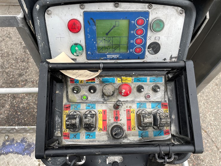 #5501-•-2017-teupen-tl92sj-track-drive-aerial-work-platform-image-10