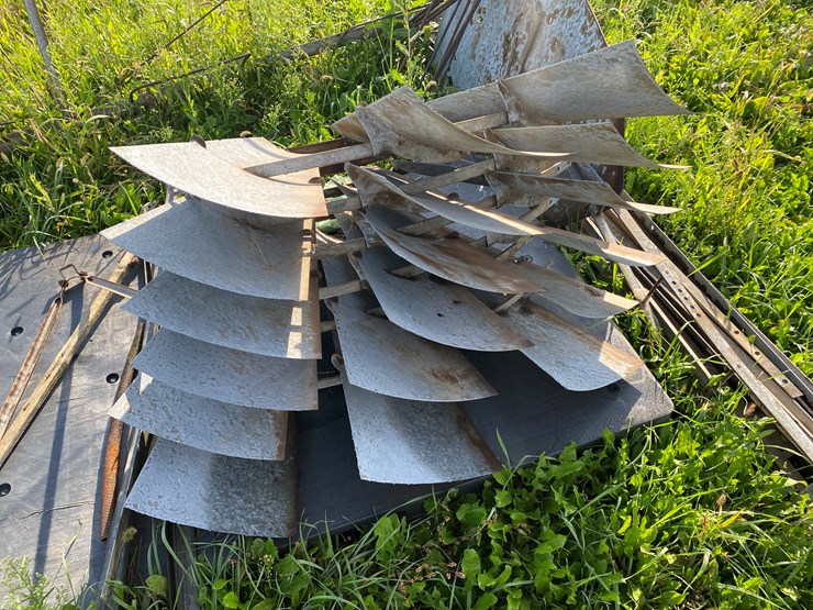 #1628-•-aermotor-windmill-image-15