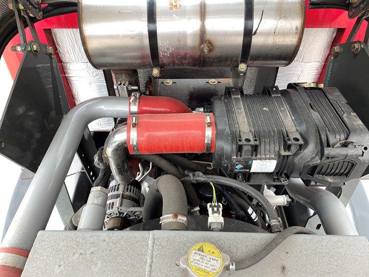 #5502-•-2024-magnum-4400l-wheel-loader-image-37