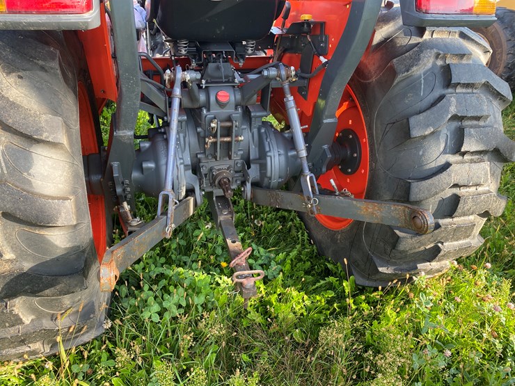 #1583-•-kubota-l4600d-4x4-diesel-tractor-image-22