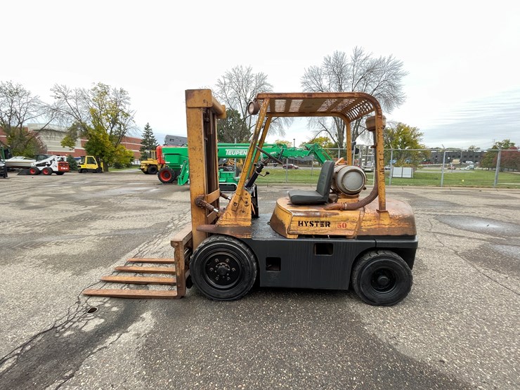 #5510-•-hyster-h50j-lp-forklift-image-8