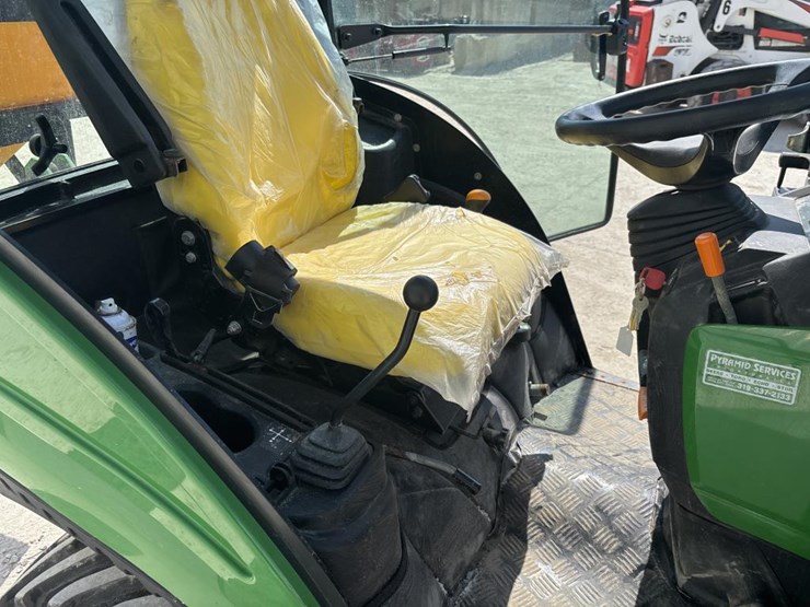 john-deere-1025r-image-47