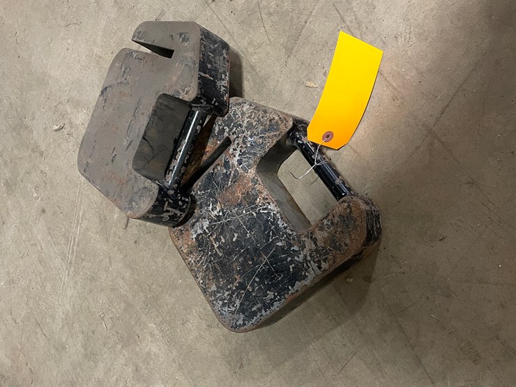 #7252-•-(2)-compact-tractor-weights-image-3