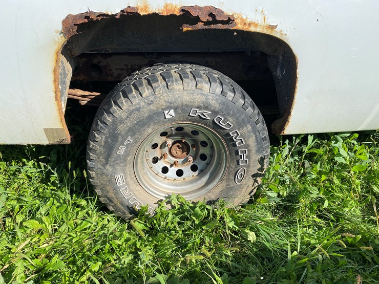 #1598-•-2010-chevy-silverado-1500-regular-cab-pickup-truck-(no-title)-image-30