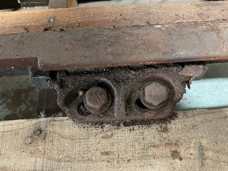 #7202-•-forklift-side-shift-plate-with-load-back-rest-image-7