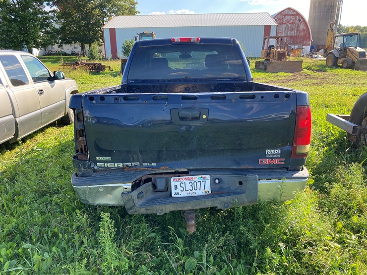2010-gmc-sierra-1500-image-5
