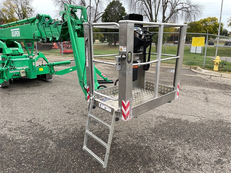 #5501-•-2017-teupen-tl92sj-track-drive-aerial-work-platform-image-7