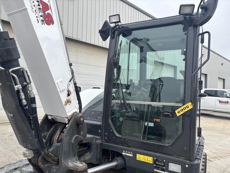 2019-bobcat-e85-image-15