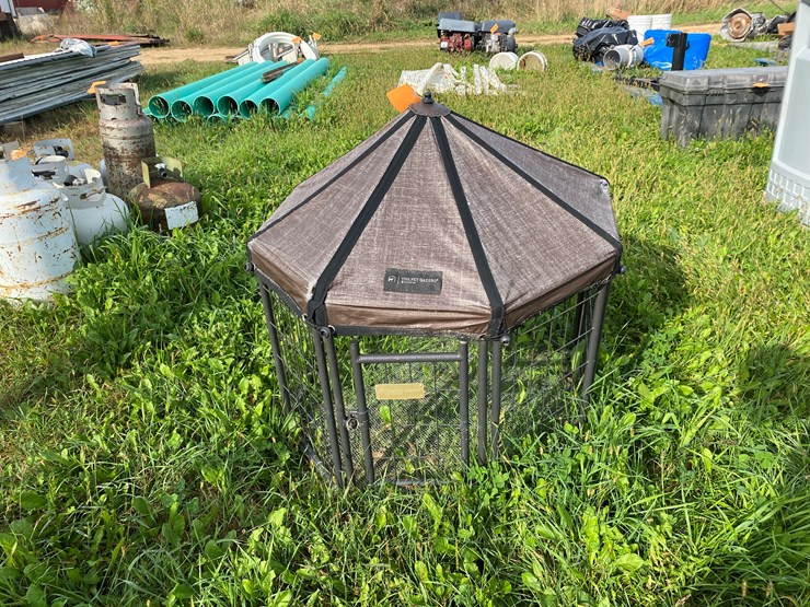 #1673-•-small-animal-pet-enclosure-image-2