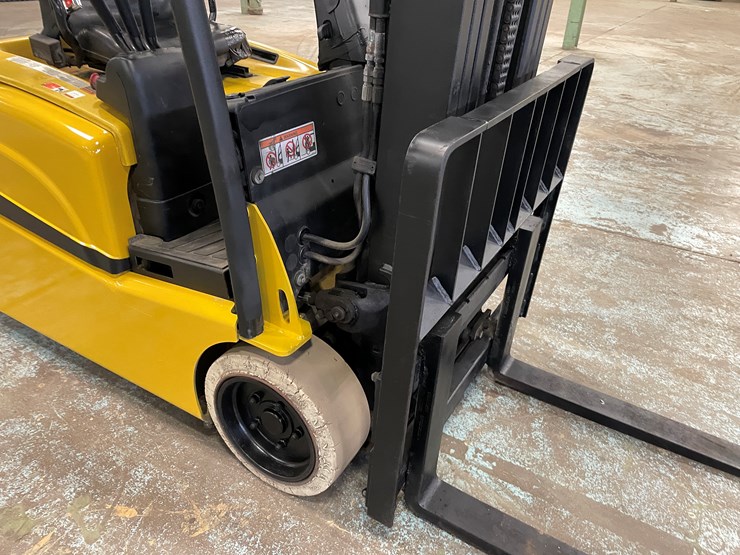 #5565-•-2020-yale-erp040-electric-forklift-image-32