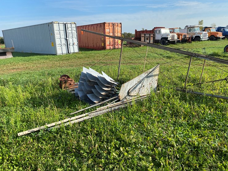 #1628-•-aermotor-windmill-image-2