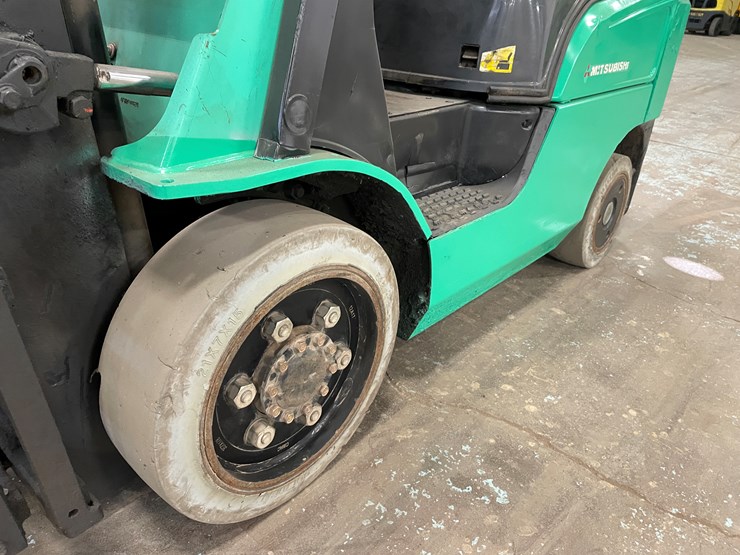 2018-mitsubishi-fgc25n-image-15