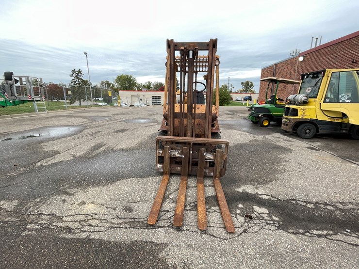 #5510-•-hyster-h50j-lp-forklift-image-2