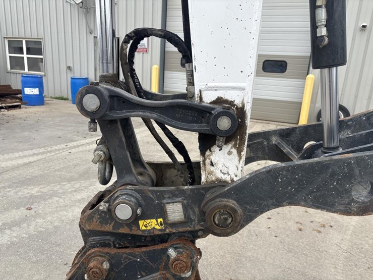 2019-bobcat-e85-image-29