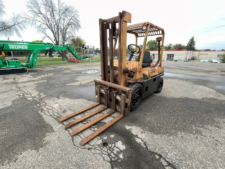 #5510-•-hyster-h50j-lp-forklift-image-1