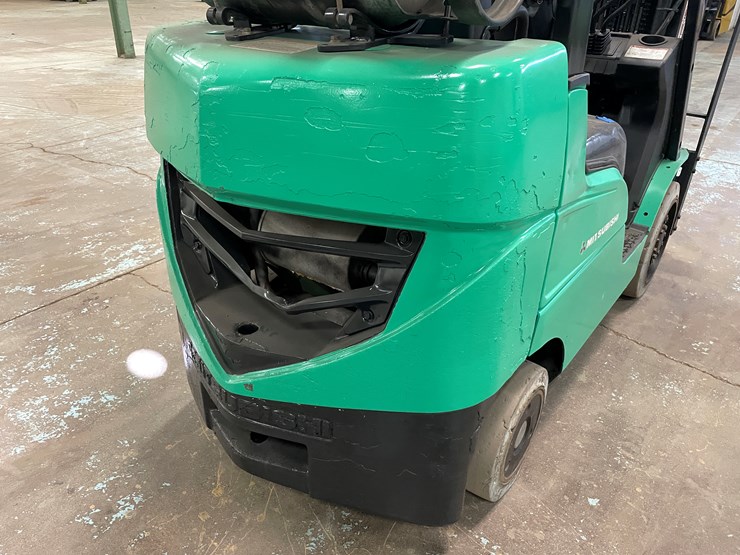 2018-mitsubishi-fgc25n-image-31