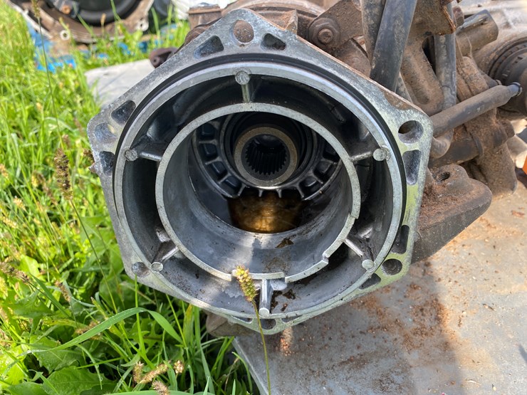 #1661-•-(4)-vehicle-transfer-cases-image-12