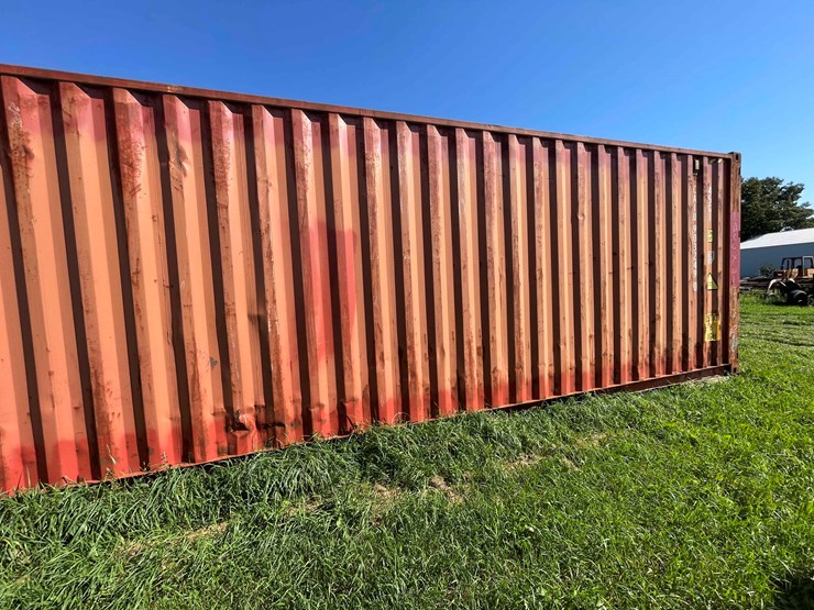 #1611-•-40'-high-cube-shipping-container-image-9