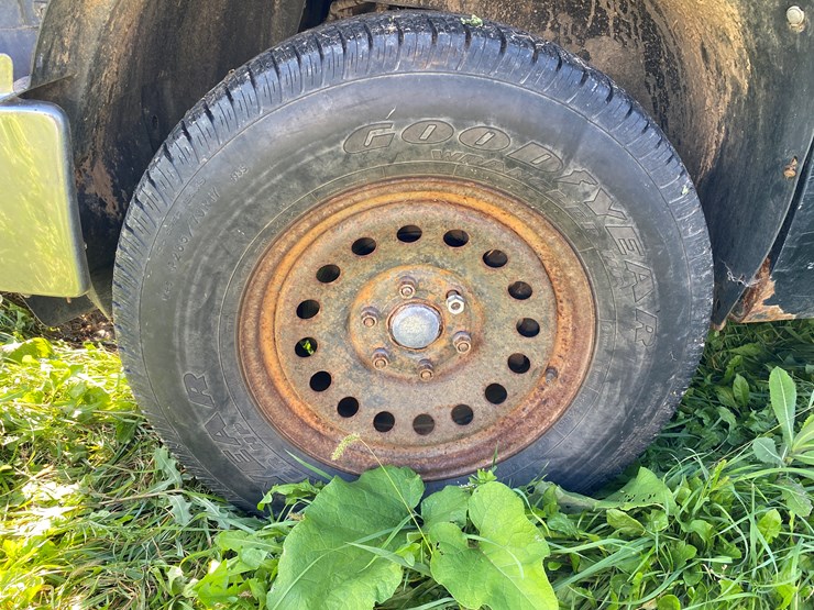2010-gmc-sierra-1500-image-10