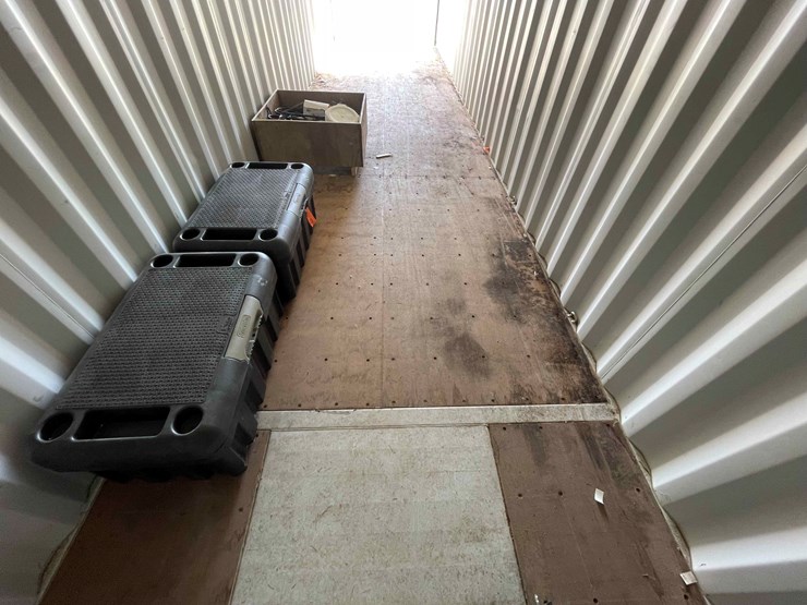 #1612-•-40'-high-cube-shipping-container-image-18