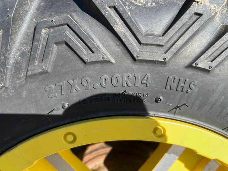 2013-john-deere-gator-image-16