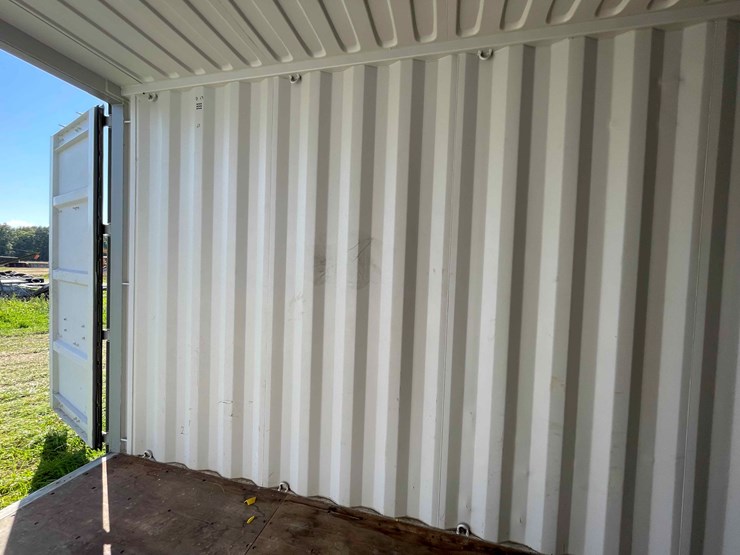 #1612-•-40'-high-cube-shipping-container-image-23