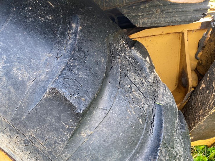 new-holland-655e-image-22