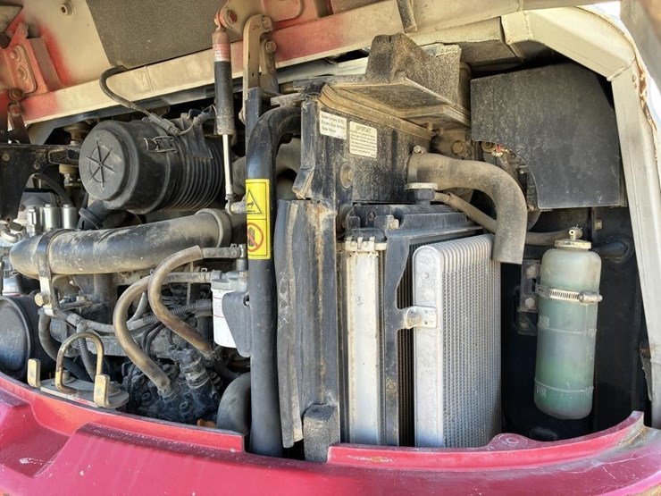 2022-takeuchi-tb230-image-17