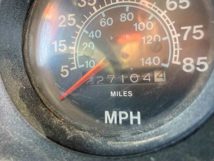 1982-international-dt466-image-95