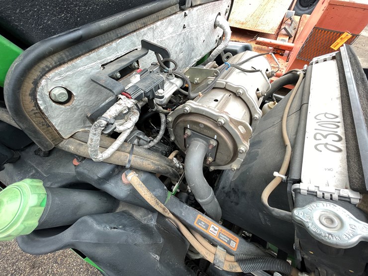 john-deere-1575-image-12