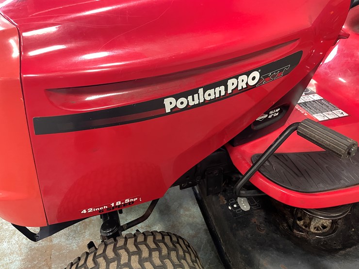 #7236-•-poulan-pro-xt-42"-riding-mower,-needs-head-gasket-image-7