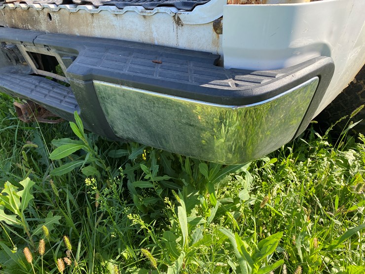 #1598-•-2010-chevy-silverado-1500-regular-cab-pickup-truck-(no-title)-image-22