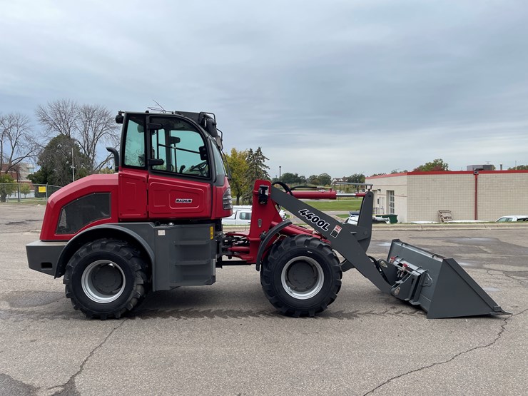 #5502-•-2024-magnum-4400l-wheel-loader-image-4