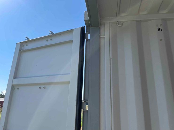 #1612-•-40'-high-cube-shipping-container-image-27