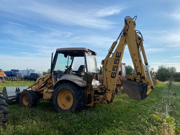 new-holland-655e-image-10