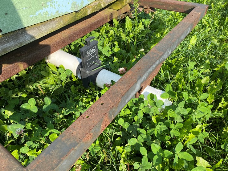 #1637-•-polly-port-a-potty-image-8