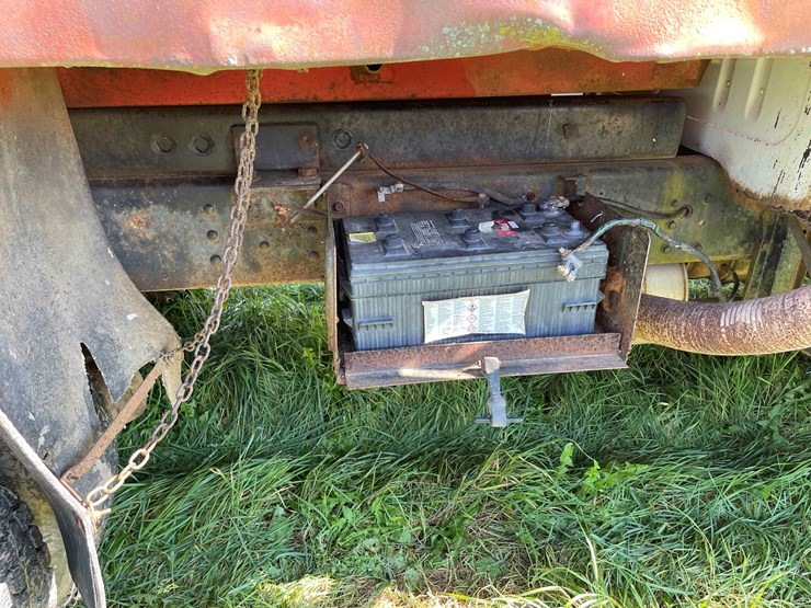 1982-international-dt466-image-68