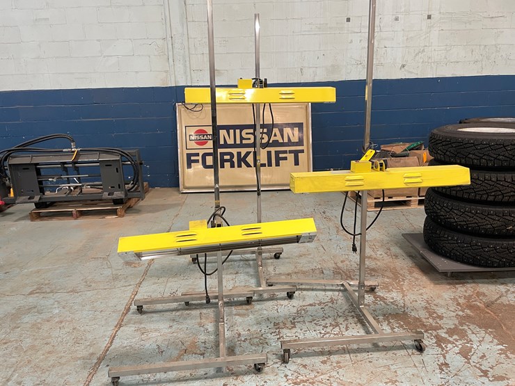 #7231-•-(3)-infratech-portable-infrared-dryers-image-2