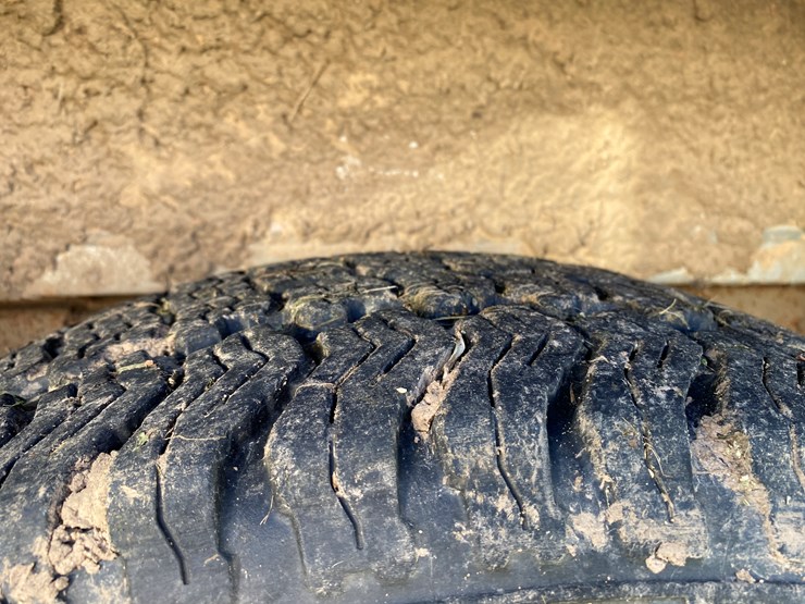 #1599-•-2000-chevy-silverado-1500-extended-cab-pickup-truck-(has-wi-title)-image-16