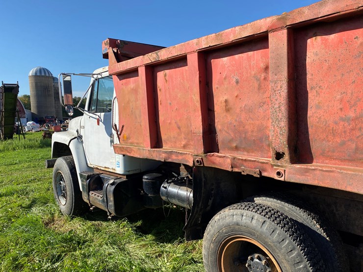 1982-international-dt466-image-12