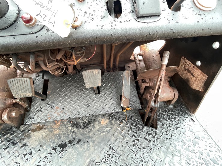 #5510-•-hyster-h50j-lp-forklift-image-19