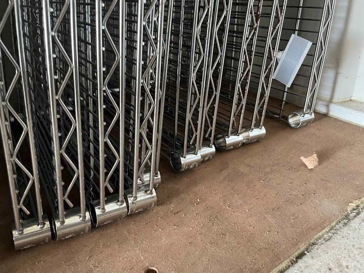 #1616-•-(33)-nsf-shelving-racks-image-11