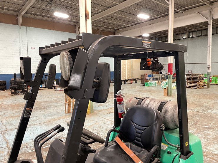 2018-mitsubishi-fgc25n-image-17