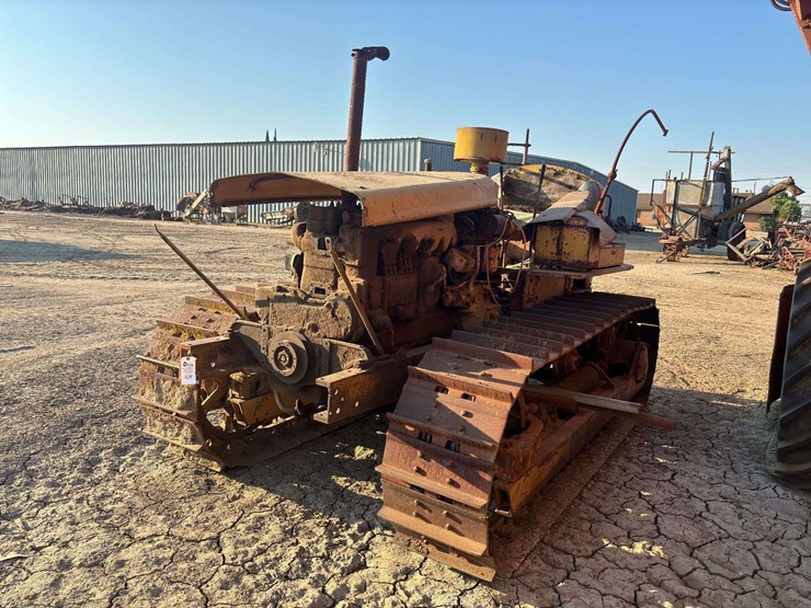 caterpillar-d6-image-1