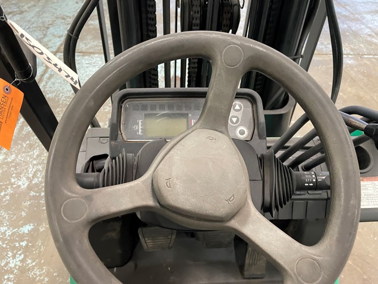 2018-mitsubishi-fgc25n-image-22