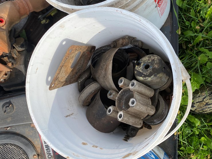 #1666-•-(5)-small-engines-&-various-parts-image-14