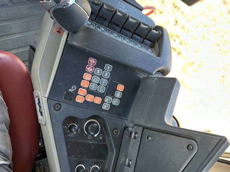 2013-case-ih-steiger-600-quadtrac-image-89