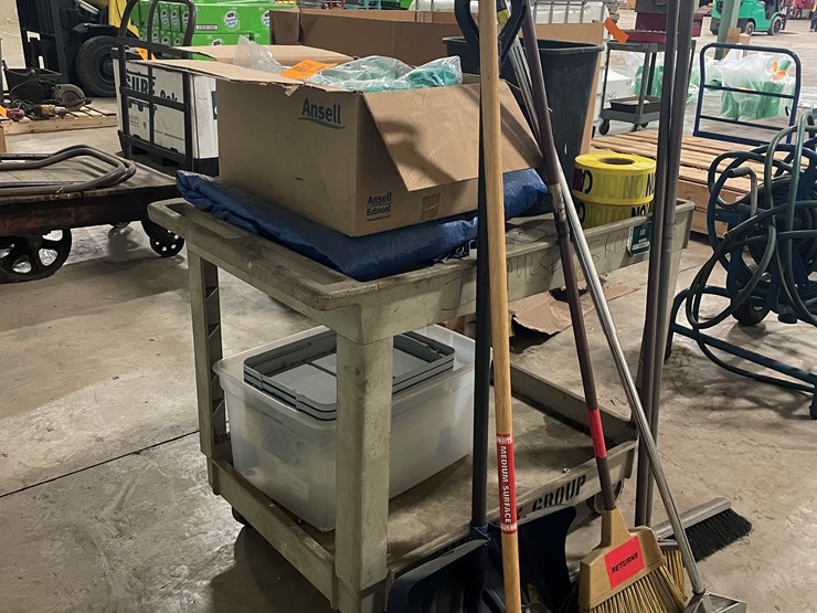#7256-•-rolling-carts,-handled-tools,-rubber-gloves-and-more-image-3